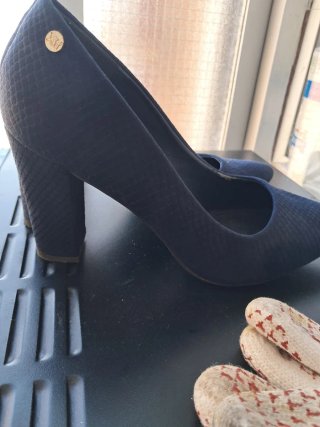 Zapatos de tacón morados talla 41