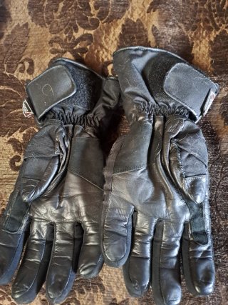 Guantes RAINERS negros con protección