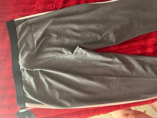 Pantalón vestir gris banda lateral blanca Talla L