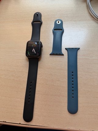 Apple Watch SE 44mm Space Gray 32Gb