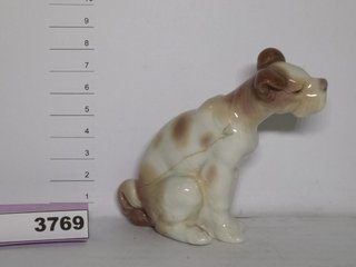 Figura Lladró Perro Terrier Curioso