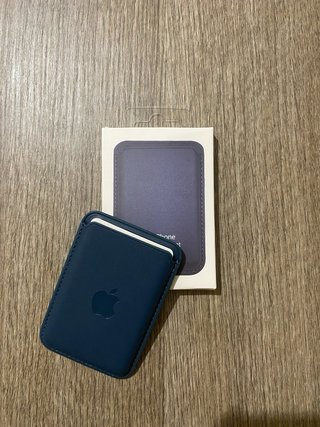Apple Wallet in Pelle Blu