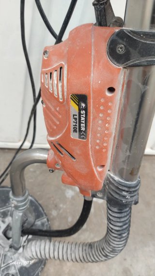 Lijadora  para reparar el motor ranca pero no gera