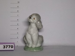 Figura Lladró Perro Marilyn Sentado