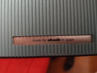 Máquina de escribir Olivetti Lettera 32