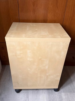 Cajonera con ruedas