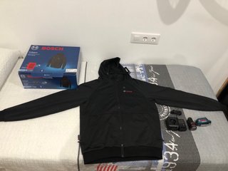Chaqueta Bosch Calefactable Negra Talla M