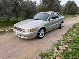 Volvo C70 2000