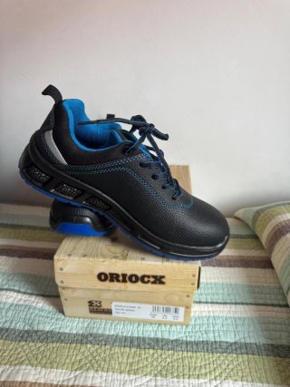 Zapatos de seguridad Oriocx negros y azules
