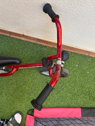Bicicleta de equilibrio roja Chicco
