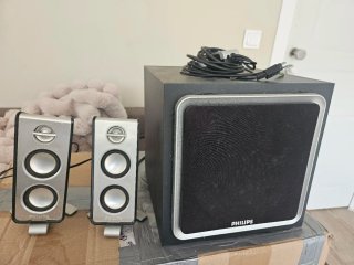 Altavoces Philips SPA9300 con Subwoofer