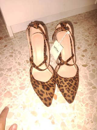 Zapatos de tacón Lefties estampado leopardo talla