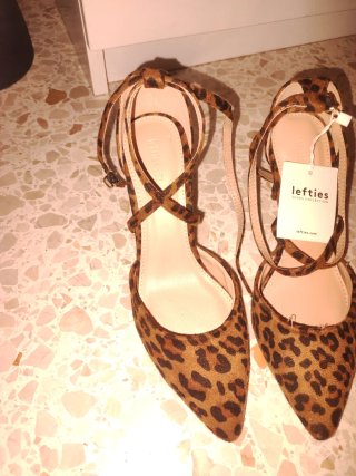 Zapatos de tacón Lefties estampado leopardo talla