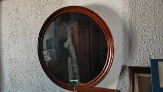Espejo de madera redondo