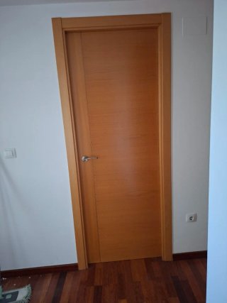 Puerta de madera