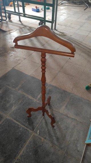 Perchero de madera