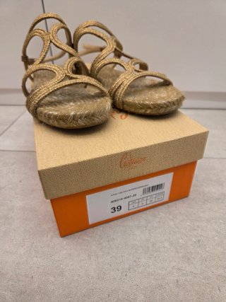 Sandalias Castañer doradas