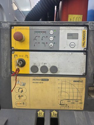 Venta Camión con Grúa Renault 270