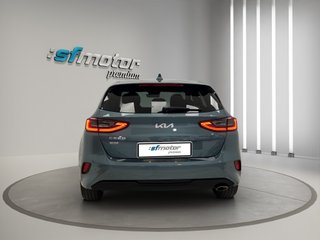 KIA Ceed TECH 1.6 CRDI AT7 E6D