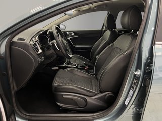 KIA Ceed TECH 1.6 CRDI AT7 E6D