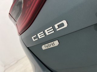 KIA Ceed TECH 1.6 CRDI AT7 E6D