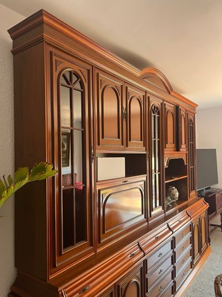 GRATIS - Mueble de comedor madera y cristal