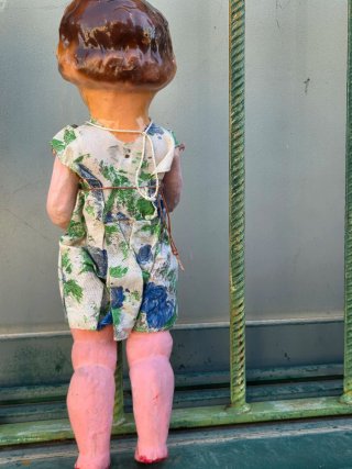 Antigua muñeca cartón piedra años 50