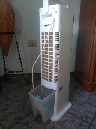 Ventilador de torre con agua