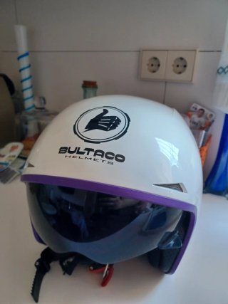 Casco Bultaco Blanco y Morado