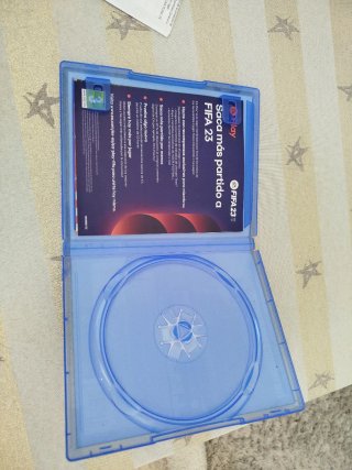 Caja FIFA 23 PS4