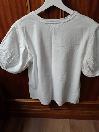 Camiseta Zara Blanca. Sin etiqueta, sin estrenar