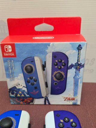 Joy-Cons Switch Zelda Skyward Sword