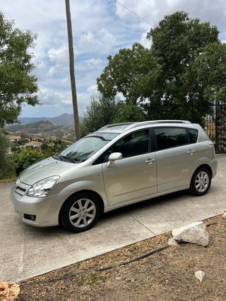 Toyota Corolla Verso 2005 7 Plazas 181000 Kms