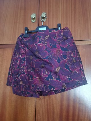 Falda pantalón Stradivarius floral T.36