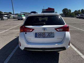 Toyota Auris 2015