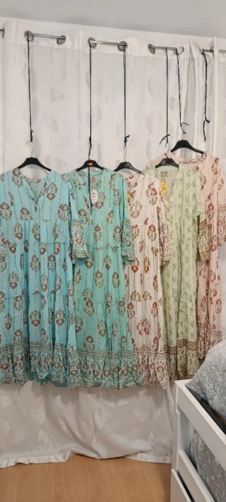 Vestido blanco de fiesta con brillos
