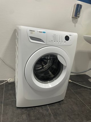 Lavadora Zanussi Lindo 300 10kg XXL (AJALVIR)
