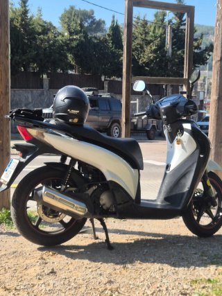 Moto 125i Scooter Automática