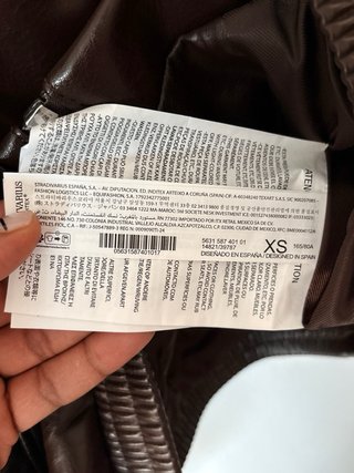 Cazadora efecto piel Stradivarius marrón