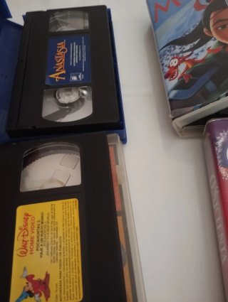 Lote 4 Películas VHS Disney (Español)
