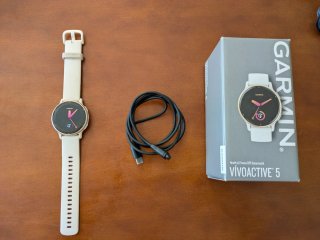 Garmin Vivoactive 5 Oro/Blanco