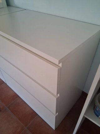 Cómoda Malm Ikea 3 cajones blanca