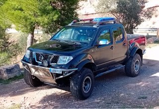 Nissan Navara d40 con celula camper pick up
