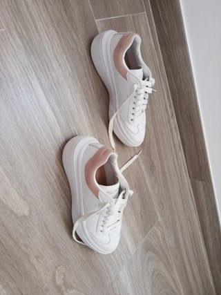 Deportivas Skechers Blancas y Rosas