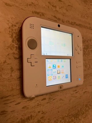 Nintendo 2DS Bianca e Rossa