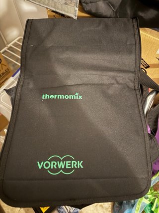 Thermomix TM6 con 2 vasos y accesorios