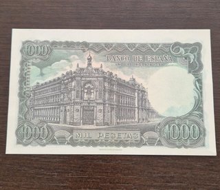 Lote coleccionismo España:sellos y billetes peseta