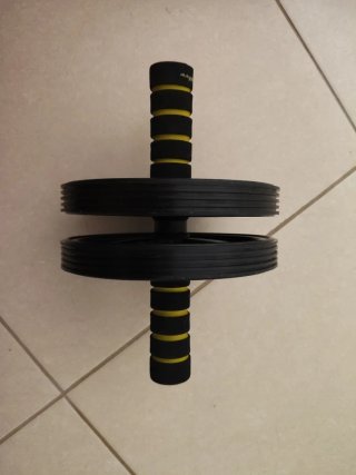 Rueda de abdominales y esterilla