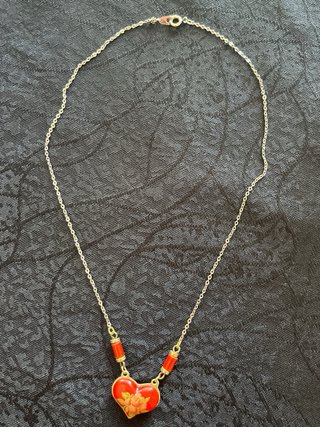 Colar Vintage Pendente Coração Esmaltado