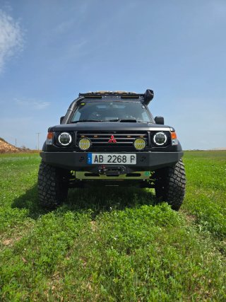 Mitsubishi Montero 1992